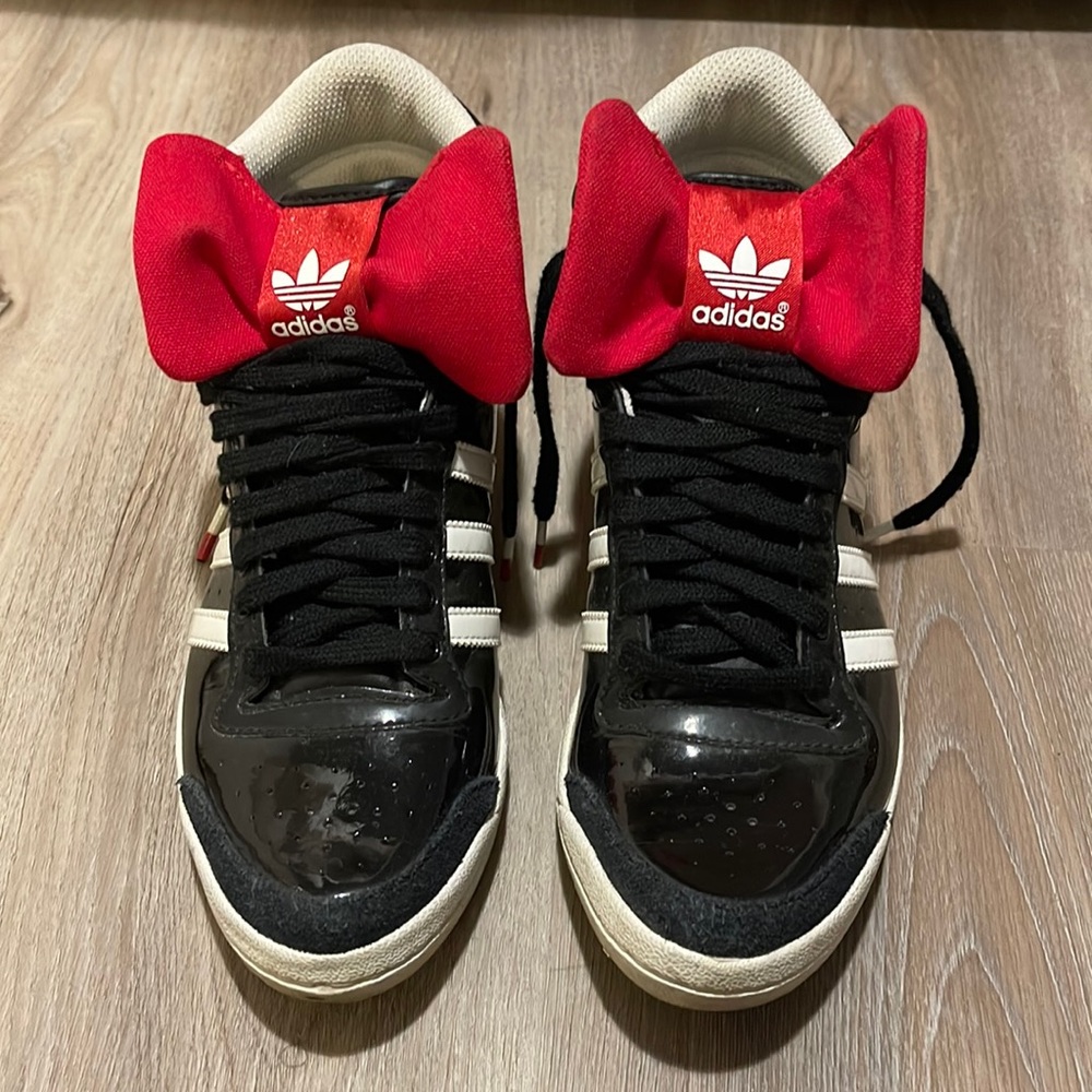 Adidas Bow Sleek series Sneakers